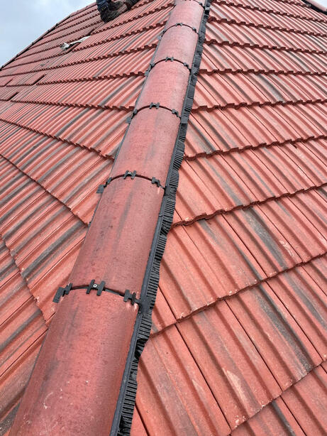 Dry Verge Systems